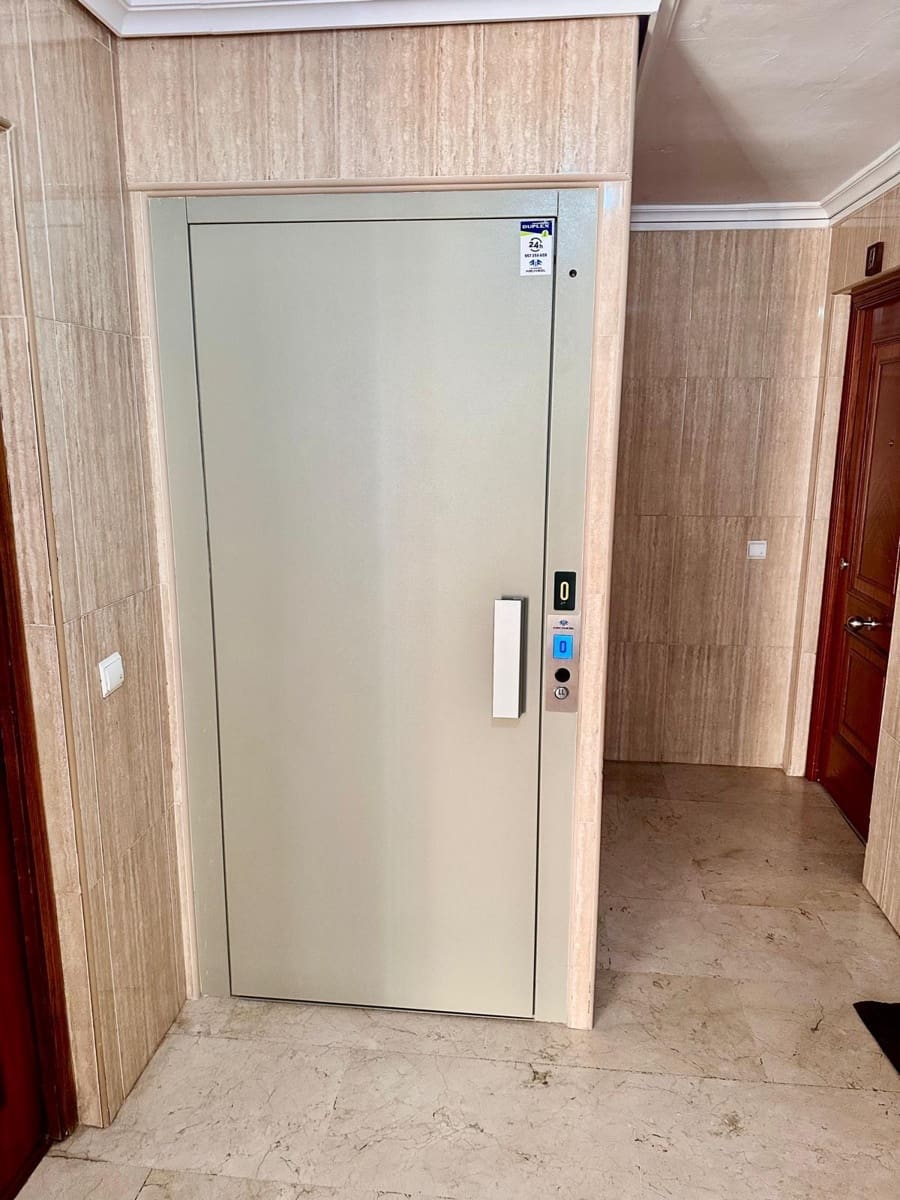 3 soverom Leilighet til leie i Cordoba by - € 700 (Ref: 9452228)