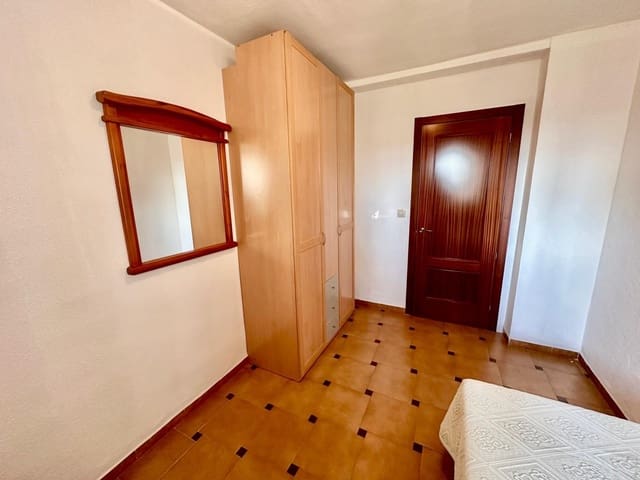 3 slaapkamer Flat te huur in Córdoba stad - € 700 (Ref: 9452228)