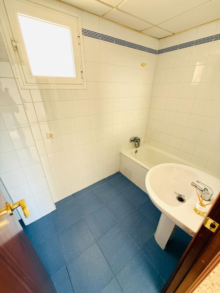 2 quarto Apartamento para venda em Cordova cidade com piscina garagem - 184 900 € (Ref: 9452796)