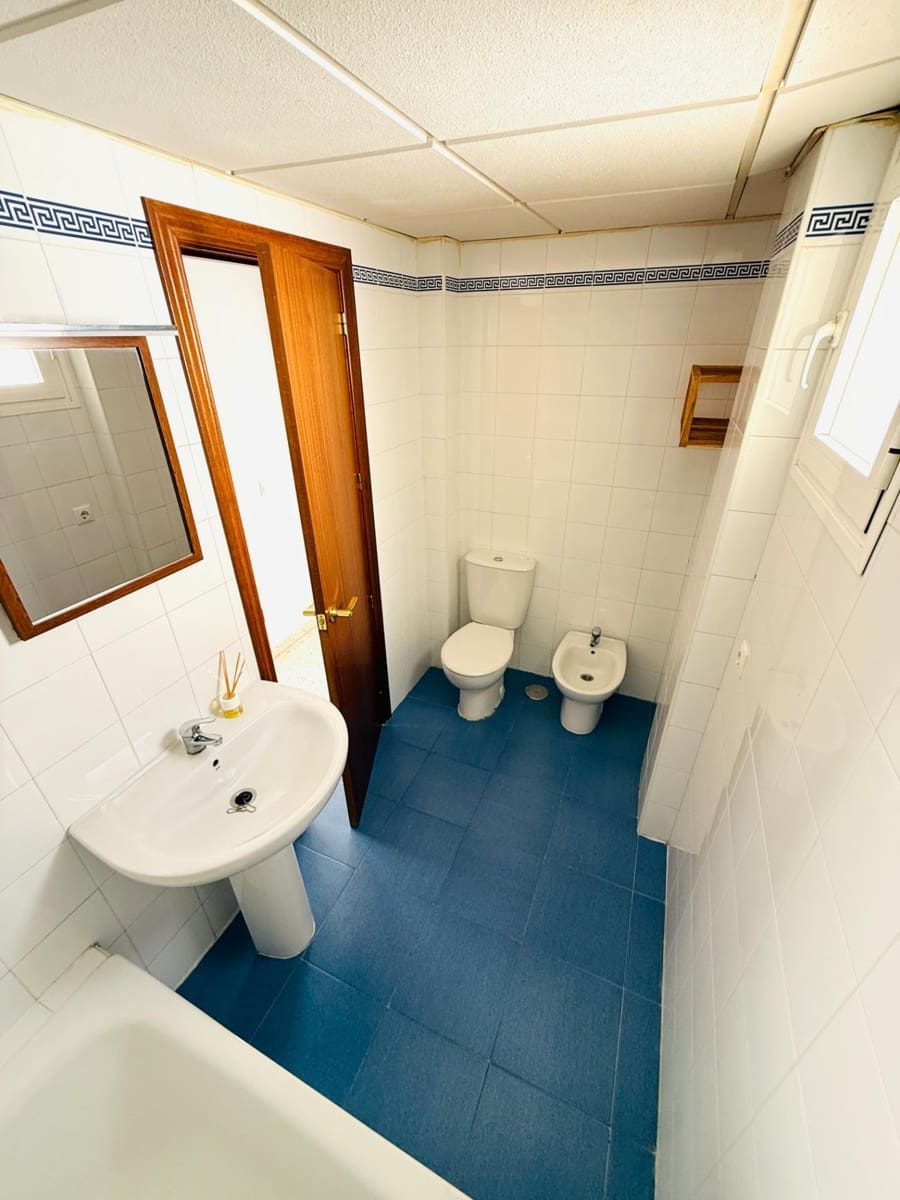 2 quarto Apartamento para venda em Cordova cidade com piscina garagem - 184 900 € (Ref: 9452796)