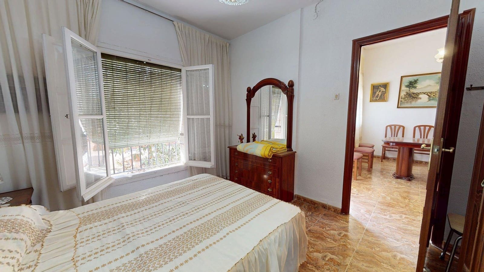 3 chambre Bungalow à vendre à Cordoue ville avec garage - 212 000 € (Ref: 9452797)