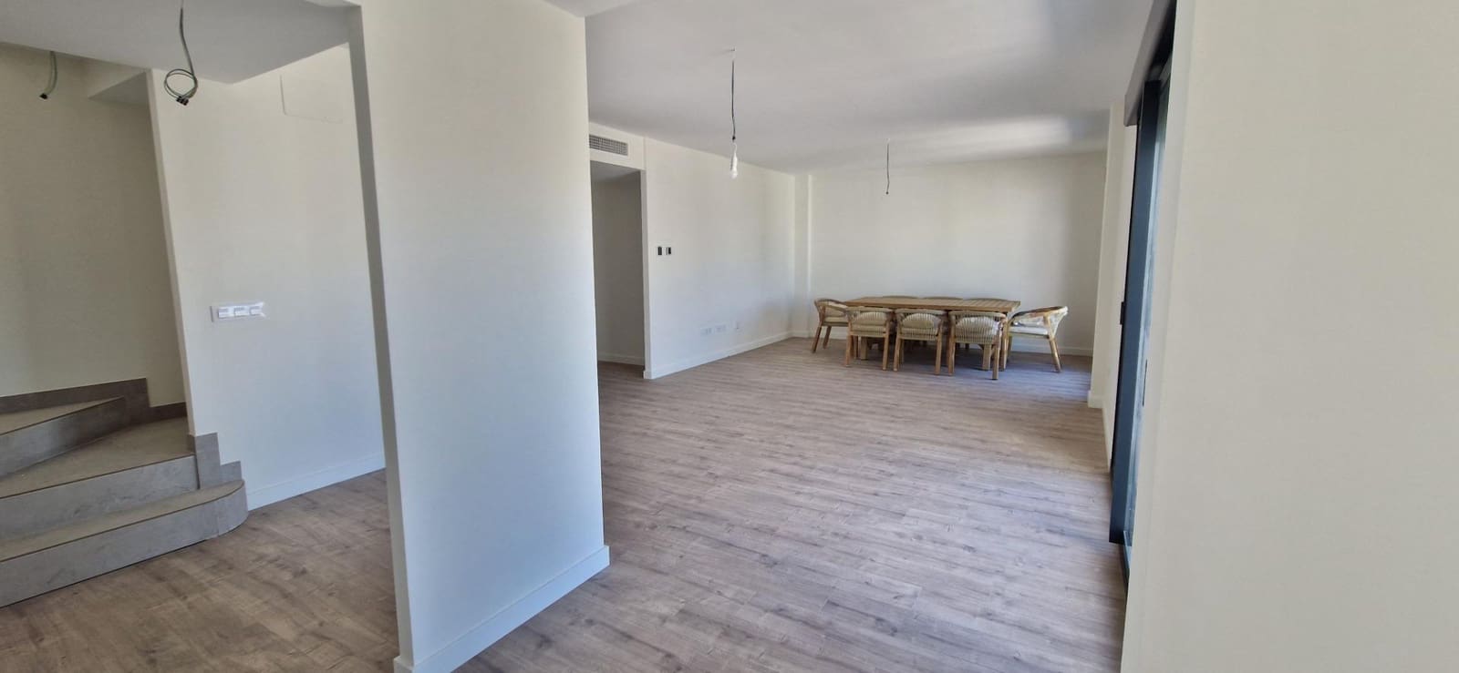 4 camera da letto Attico in vendita in Cordova citta con piscina garage - 459.000 € (Rif: 9453265)