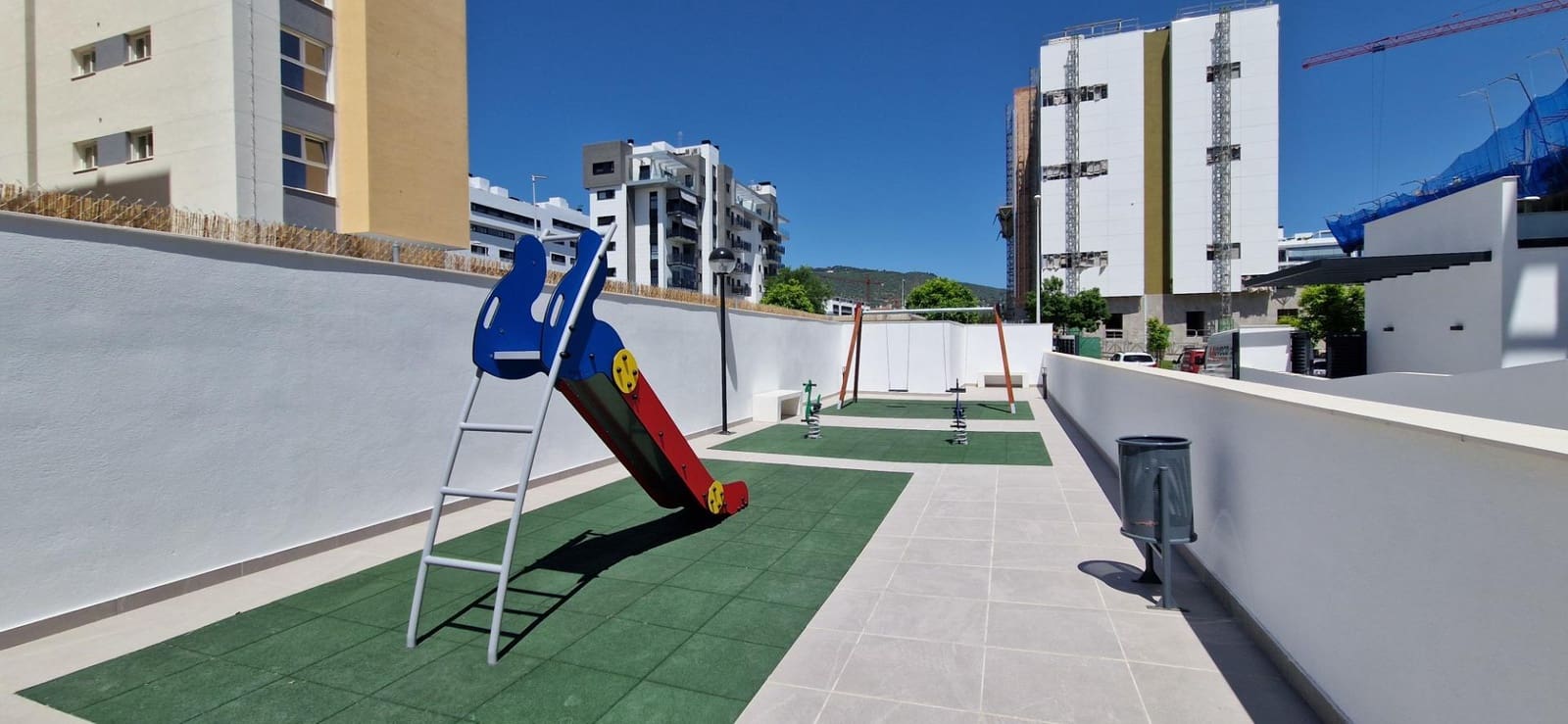 4 camera da letto Attico in vendita in Cordova citta con piscina garage - 459.000 € (Rif: 9453265)