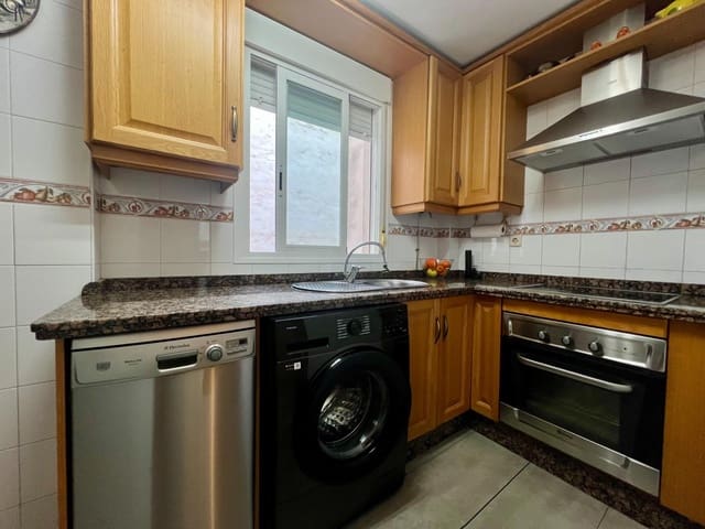 2 soveværelse Lejlighed til salg i Levante, Córdoba by - € 154.900 (Ref: 9468538)