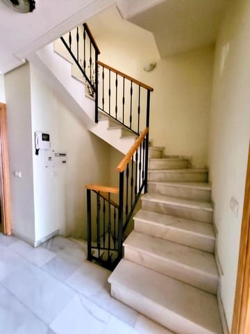 4 bedroom Flat for sale in San Rafael de la Albaida, Córdoba city with garage - € 325,000 (Ref: 9468539)