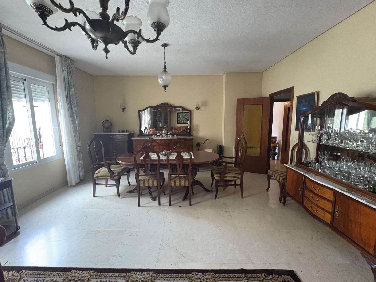 6 quarto Apartamento para venda em Cordova cidade com garagem - 385 000 € (Ref: 9470469)