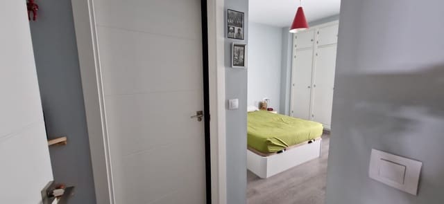 2 quarto Apartamento para venda em Ciudad Jardín, Córdova cidade - 214 800 € (Ref: 9473041)