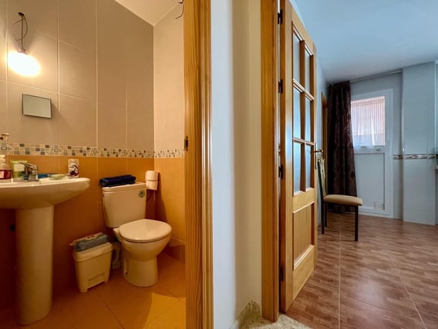 3 soverom Rekkehus til salgs i La Carlota med garasje - € 160 000 (Ref: 9473042)