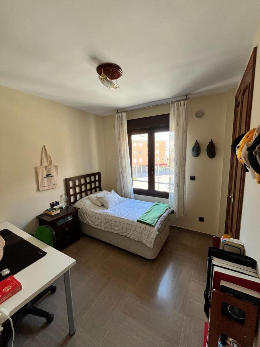 4 bedroom Flat for sale in Cordoba city - € 370,000 (Ref: 9476203)