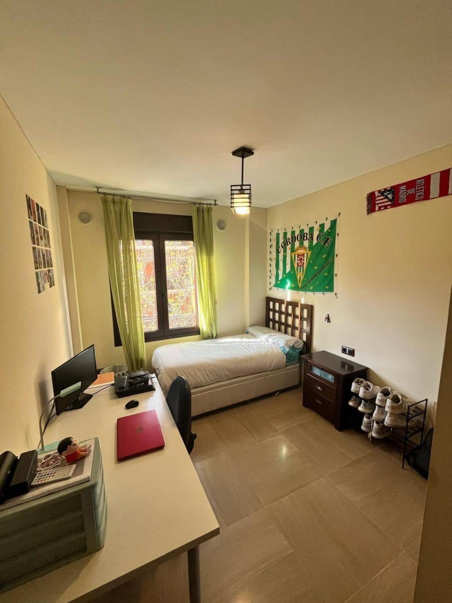 4 bedroom Flat for sale in Cordoba city - € 370,000 (Ref: 9476203)