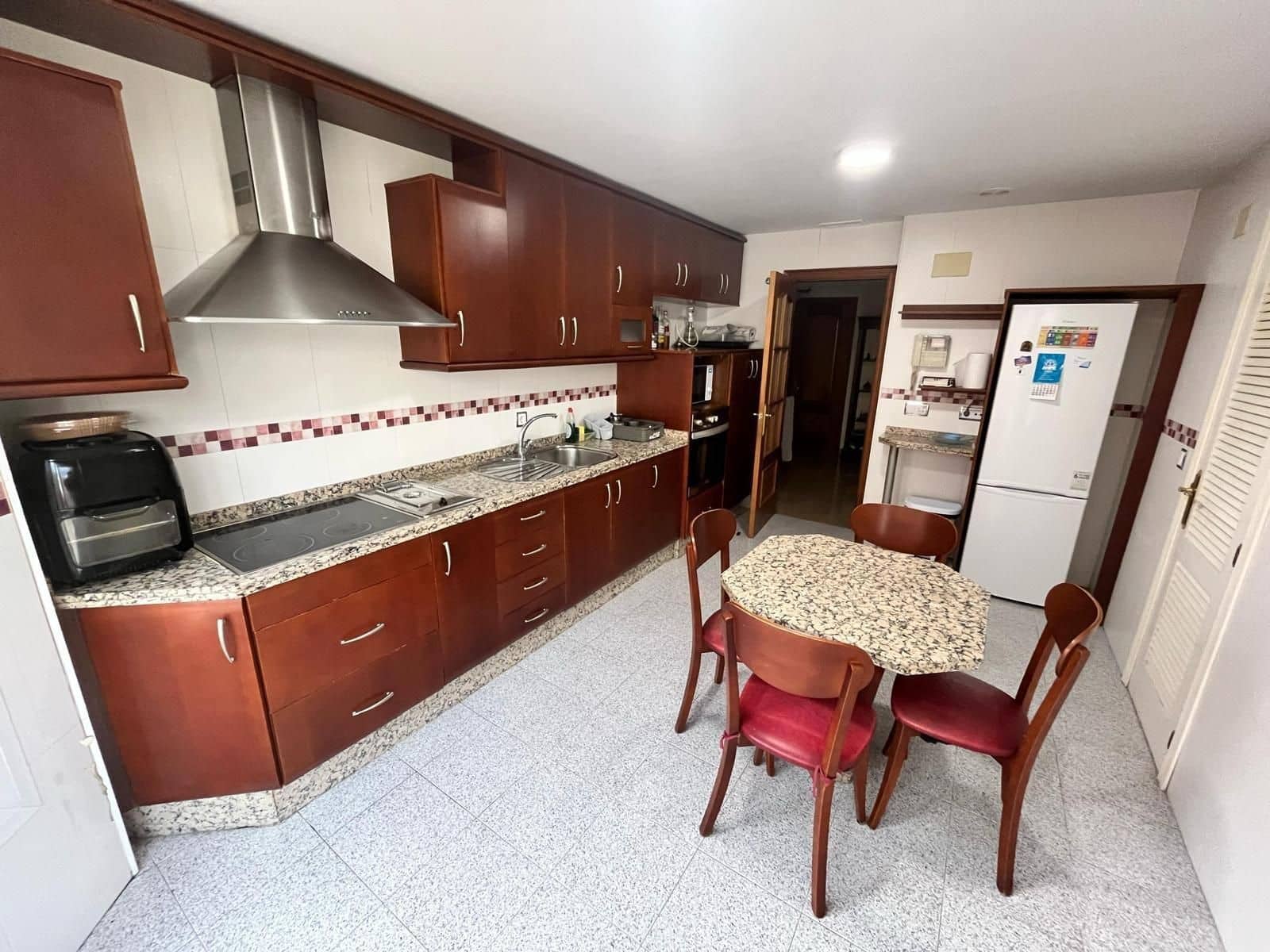 4 bedroom Flat for sale in Cordoba city - € 370,000 (Ref: 9476203)