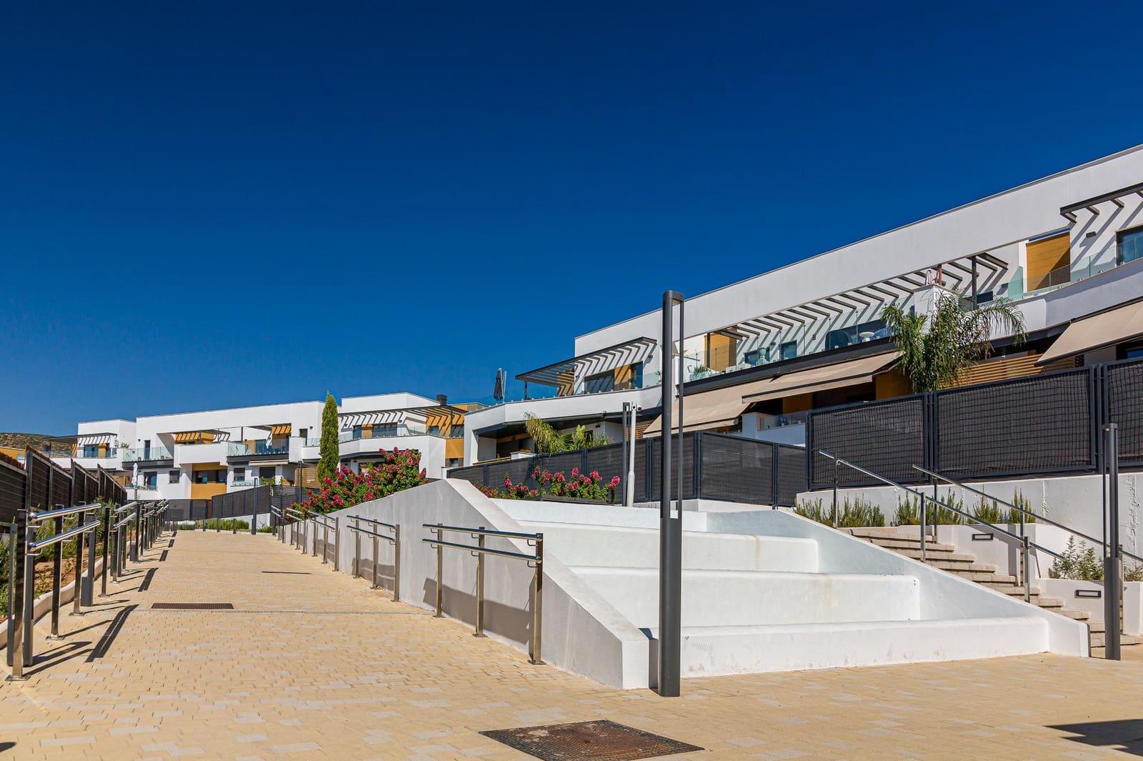 Ático de 4 habitaciones en Córdoba ciudad en venta con piscina garaje - 509.400 € (Ref: 9476204)