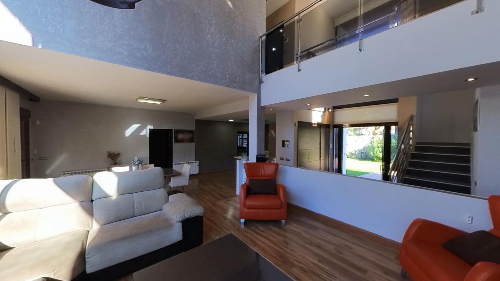 5 slaapkamer Villa te koop in Cordoba stad met zwembad garage - € 429.000 (Ref: 9476205)