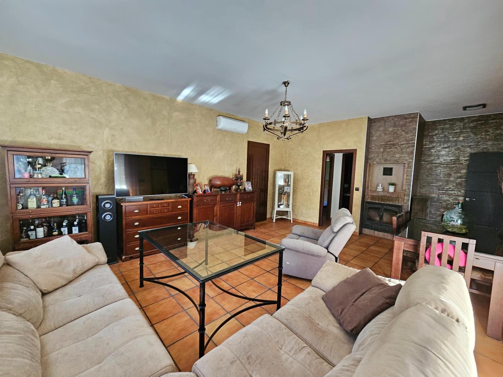 5 slaapkamer Villa te koop in Cordoba stad met zwembad garage - € 429.000 (Ref: 9476205)