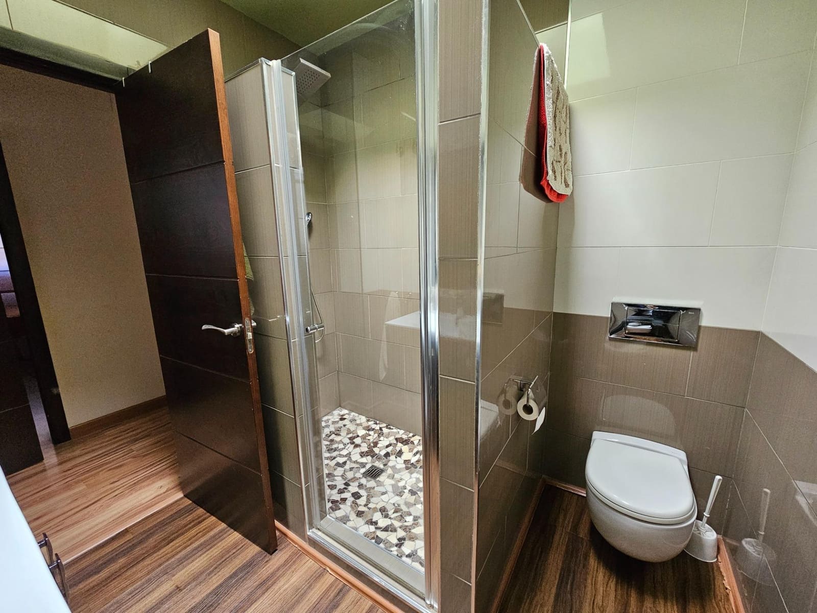 5 slaapkamer Villa te koop in Cordoba stad met zwembad garage - € 429.000 (Ref: 9476205)