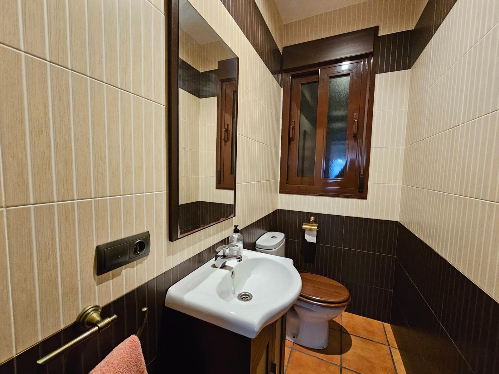 5 slaapkamer Villa te koop in Cordoba stad met zwembad garage - € 429.000 (Ref: 9476205)