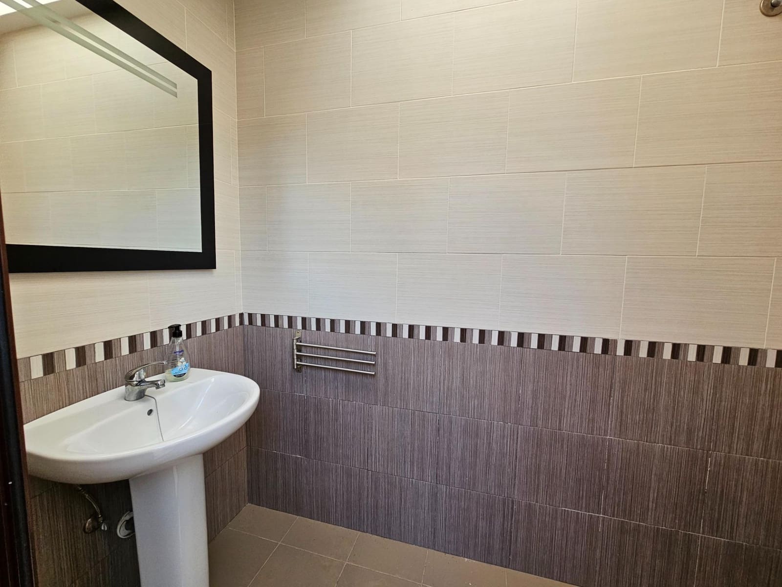 5 slaapkamer Villa te koop in Cordoba stad met zwembad garage - € 429.000 (Ref: 9476205)