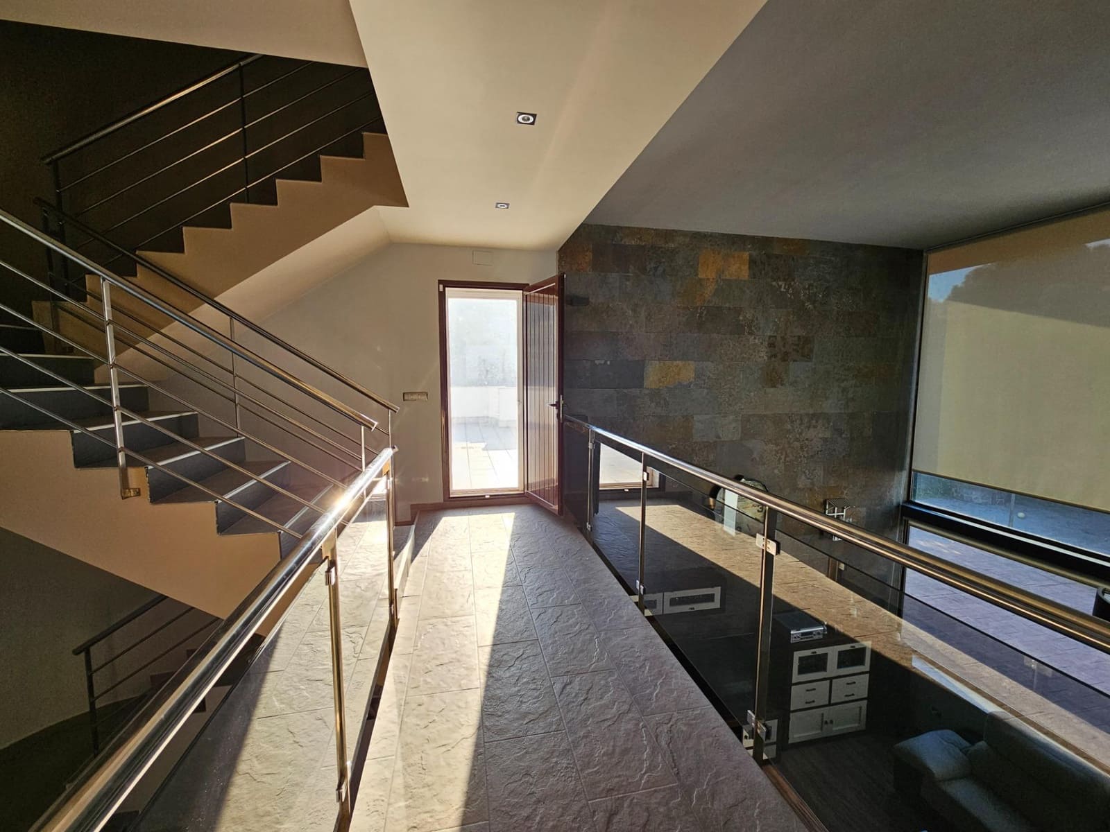 5 slaapkamer Villa te koop in Cordoba stad met zwembad garage - € 429.000 (Ref: 9476205)