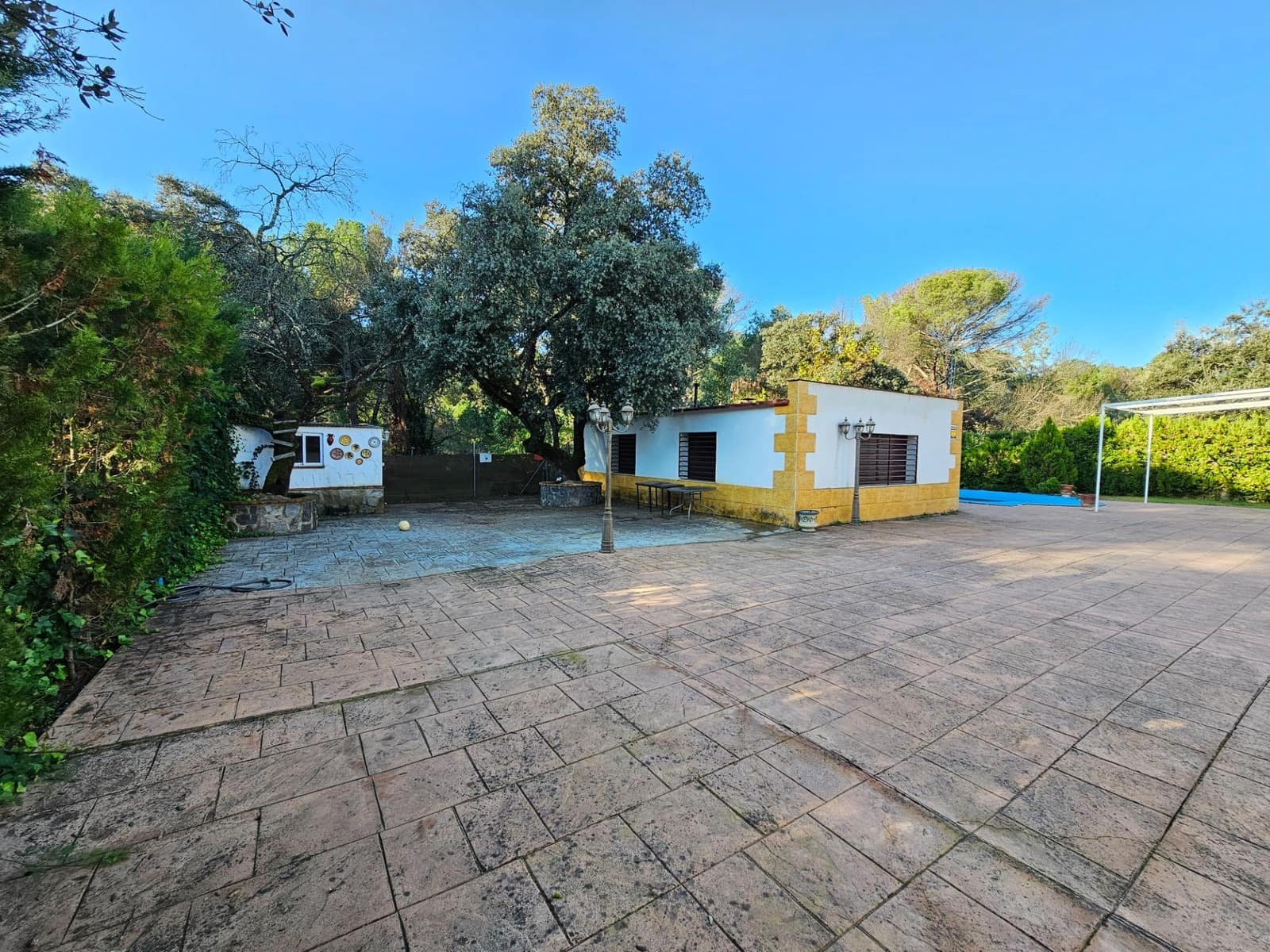 5 slaapkamer Villa te koop in Cordoba stad met zwembad garage - € 429.000 (Ref: 9476205)