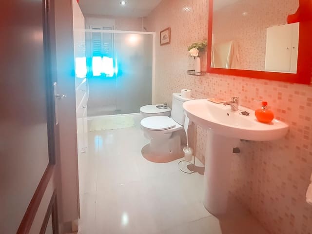 4 slaapkamer Villa te koop in La Carlota met zwembad garage - € 274.000 (Ref: 9476206)