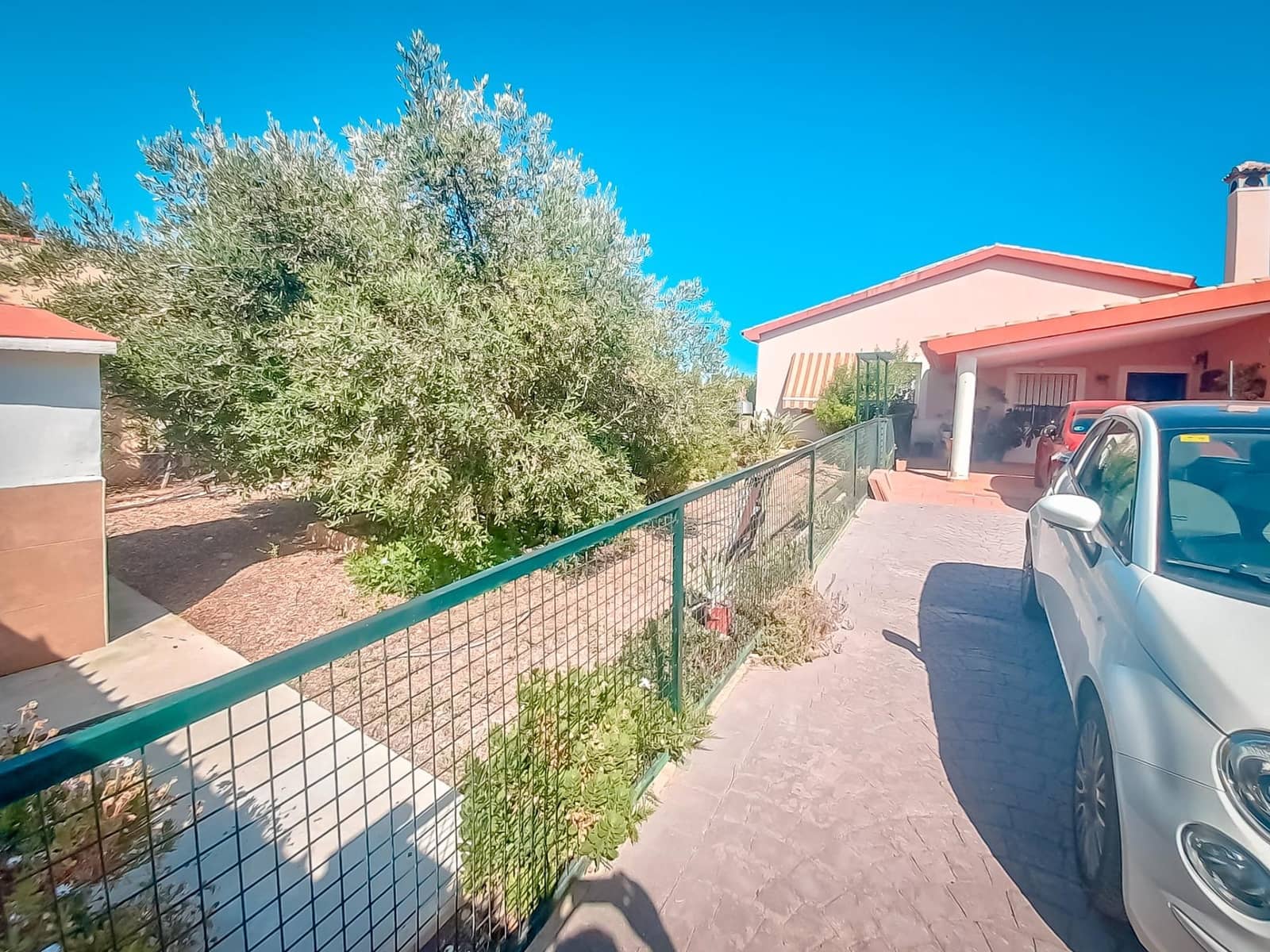 4 slaapkamer Villa te koop in La Carlota met zwembad garage - € 274.000 (Ref: 9476206)