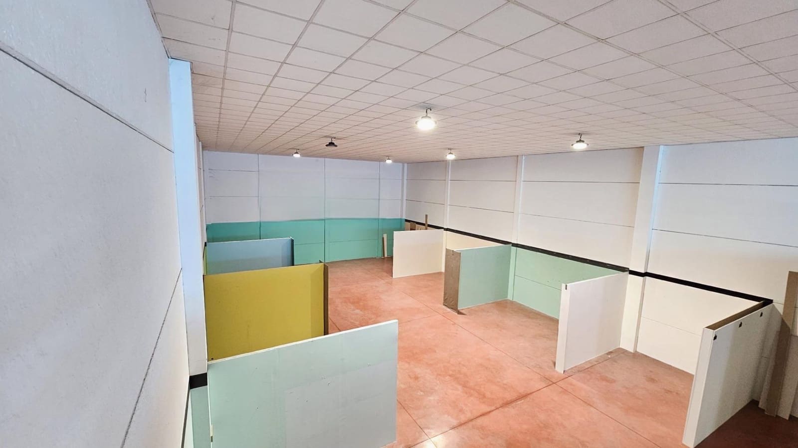 Azienda in vendita in Cordova citta - 495.000 € (Rif: 9476207)