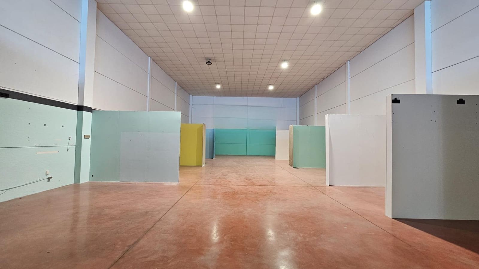 Azienda in vendita in Cordova citta - 495.000 € (Rif: 9476207)