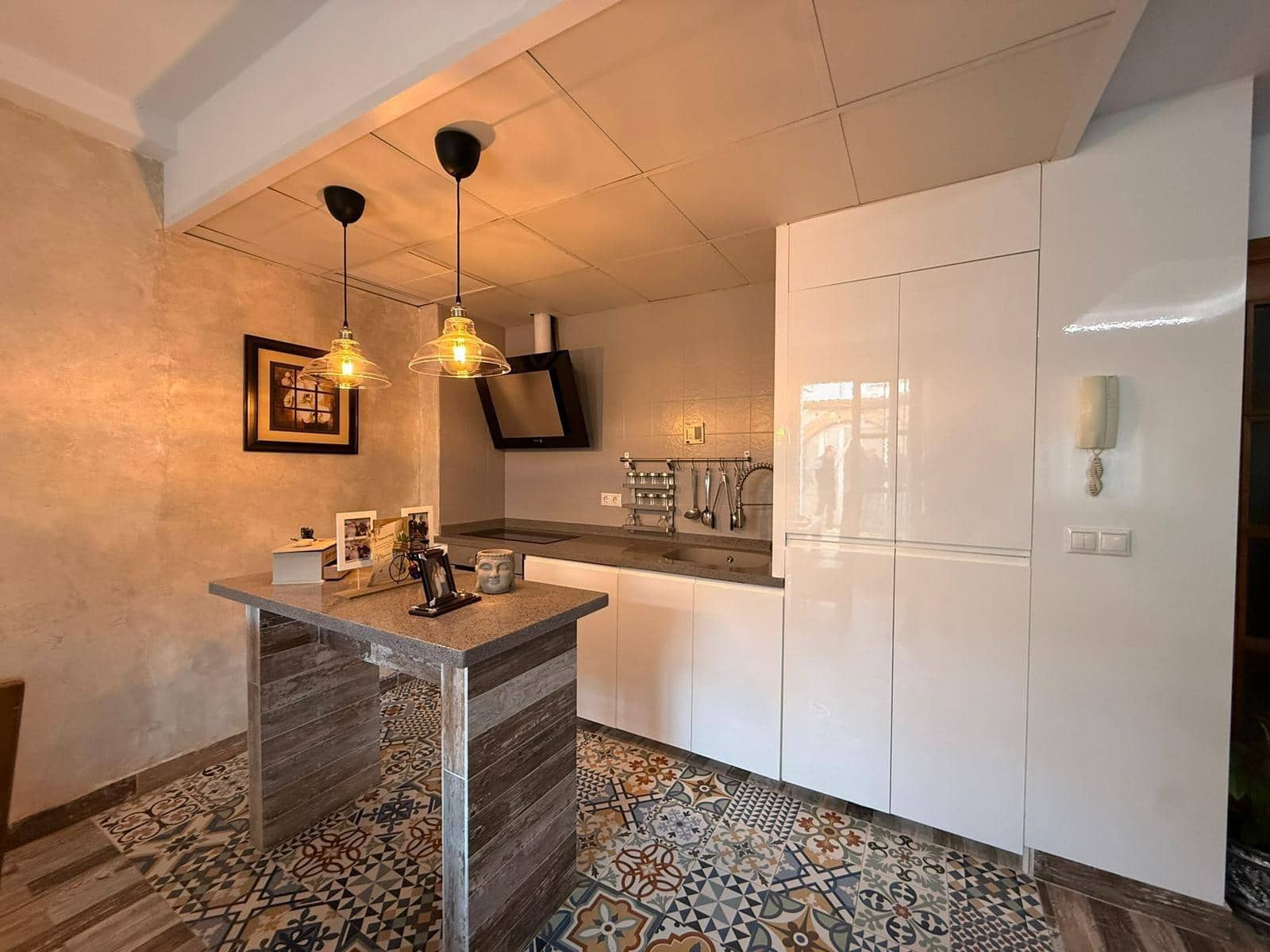 4 bedroom Townhouse for sale in La Victoria with garage - € 159,900 (Ref: 9476211)