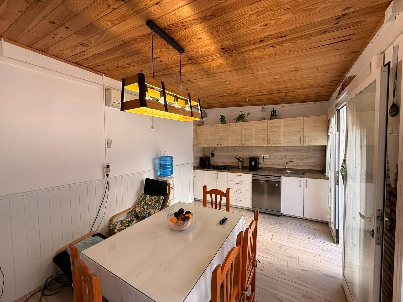 4 bedroom Townhouse for sale in La Victoria with garage - € 159,900 (Ref: 9476211)