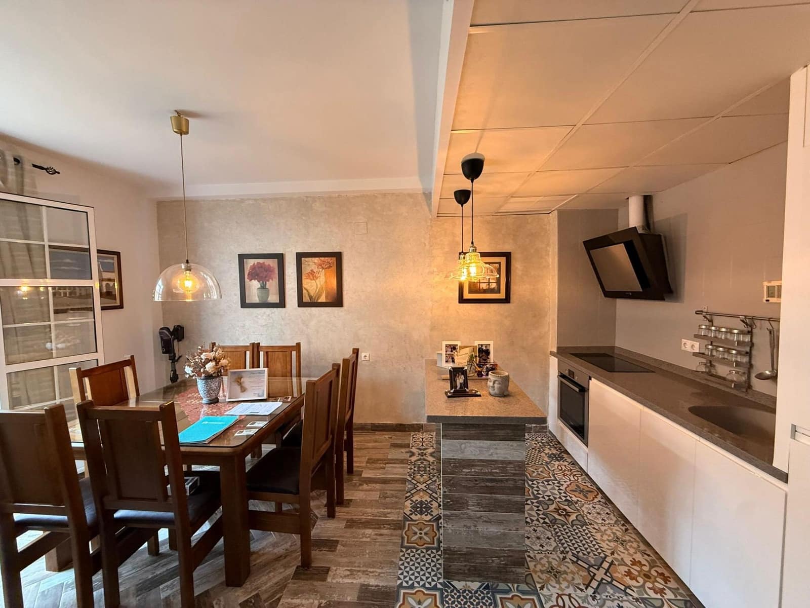 4 bedroom Townhouse for sale in La Victoria with garage - € 159,900 (Ref: 9476211)