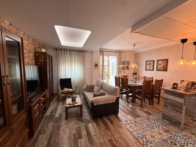 4 makuuhuone Omakotitalo myytävänä paikassa La Victoria mukana 
autotalli - 159 900 € (Ref: 9476211)