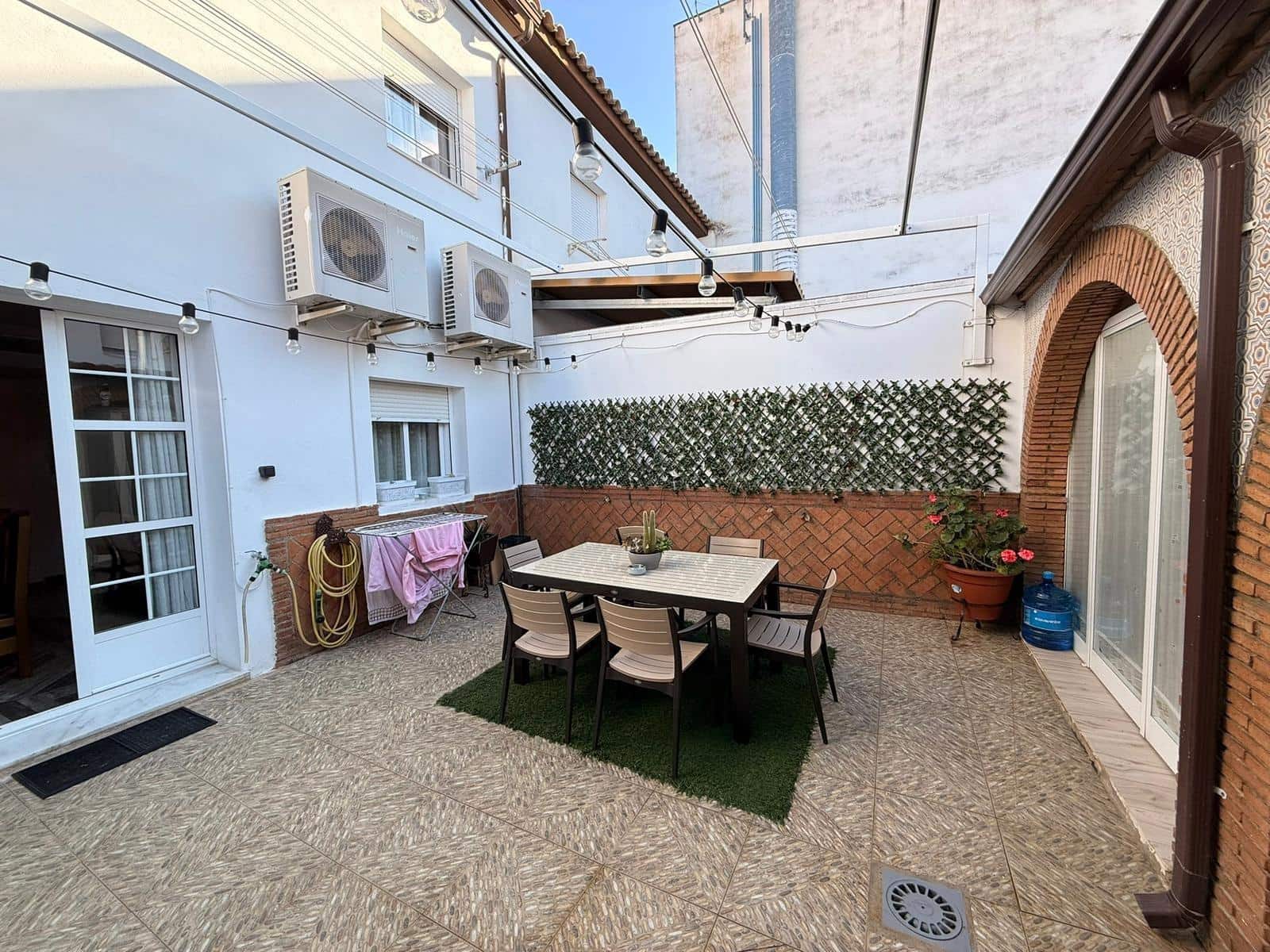 4 bedroom Townhouse for sale in La Victoria with garage - € 159,900 (Ref: 9476211)