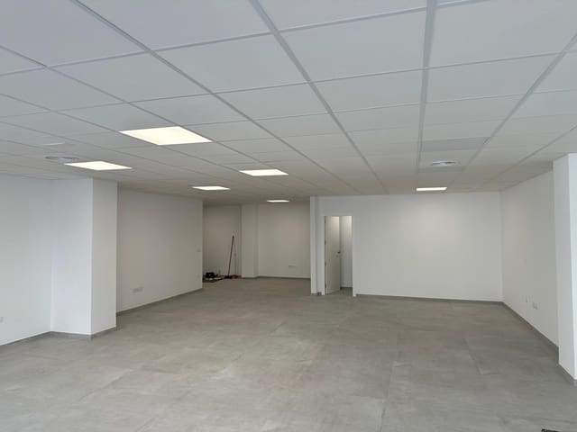 Office for rent in Centro, Córdoba city - € 950 (Ref: 9478769)