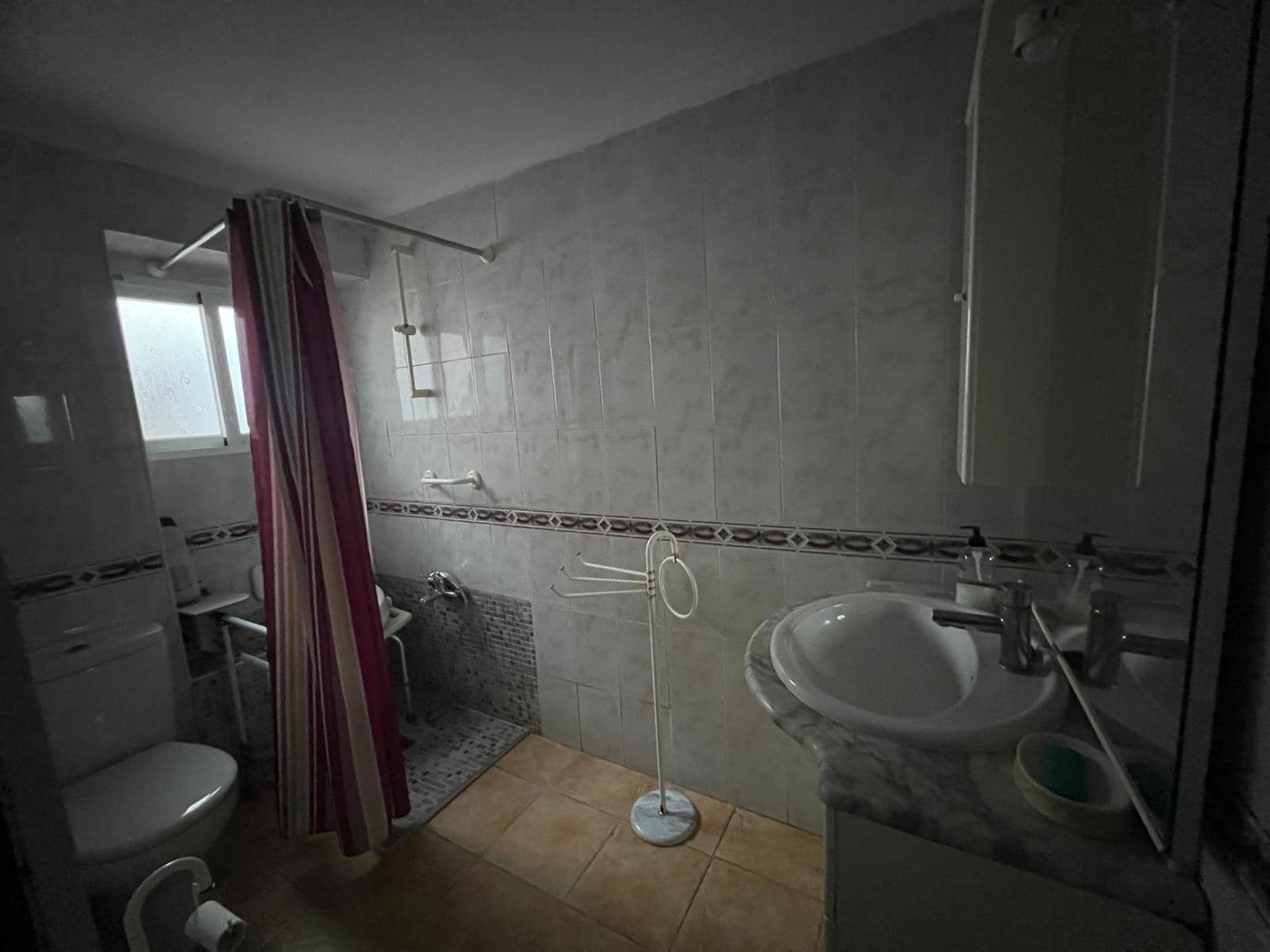 4 chambre Villa/Maison Mitoyenne à vendre à Cordoue ville - 80 000 € (Ref: 9478771)