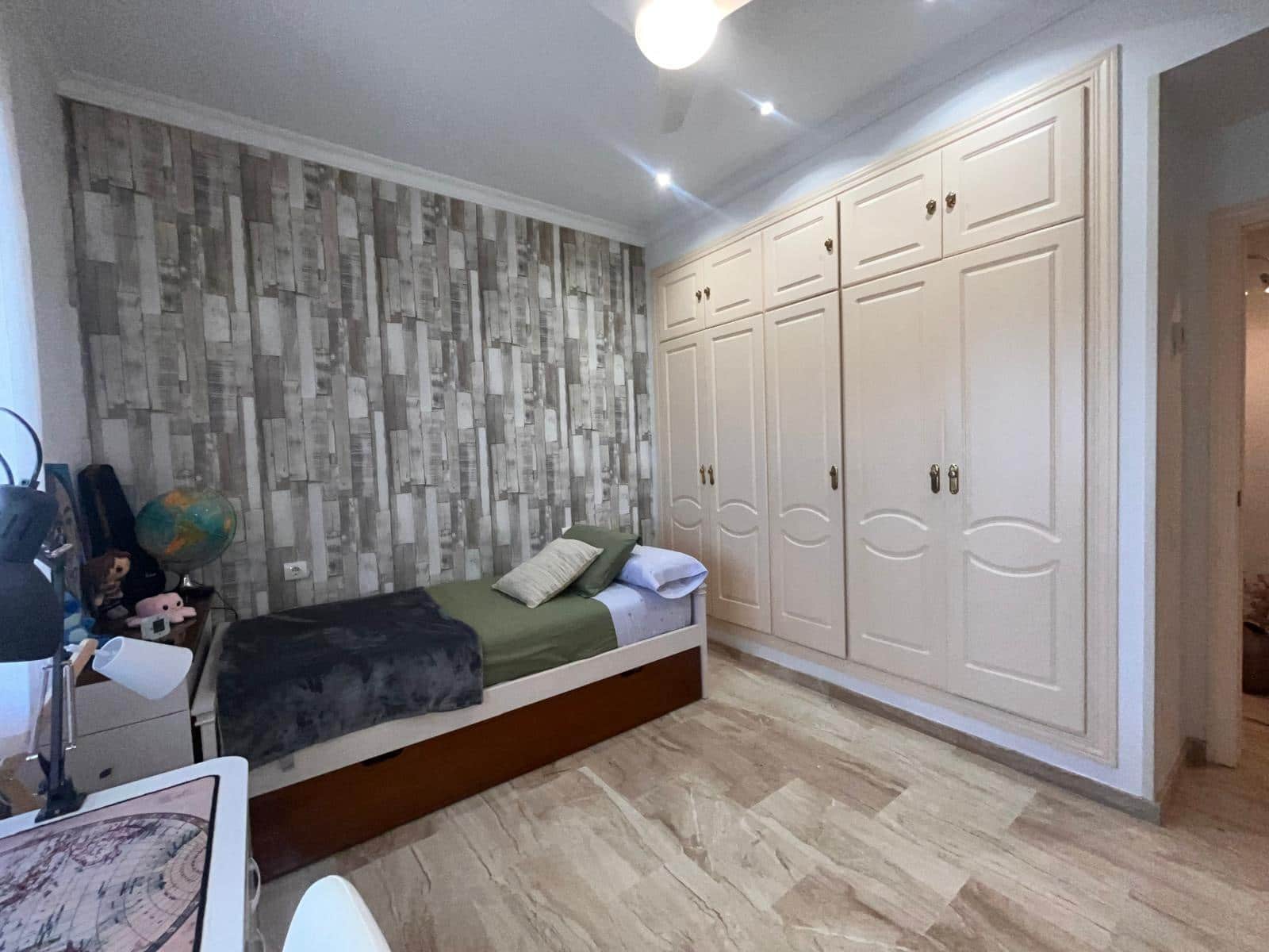 3 bedroom Villa for sale in Almodovar del Rio with garage - € 250,000 (Ref: 9479192)