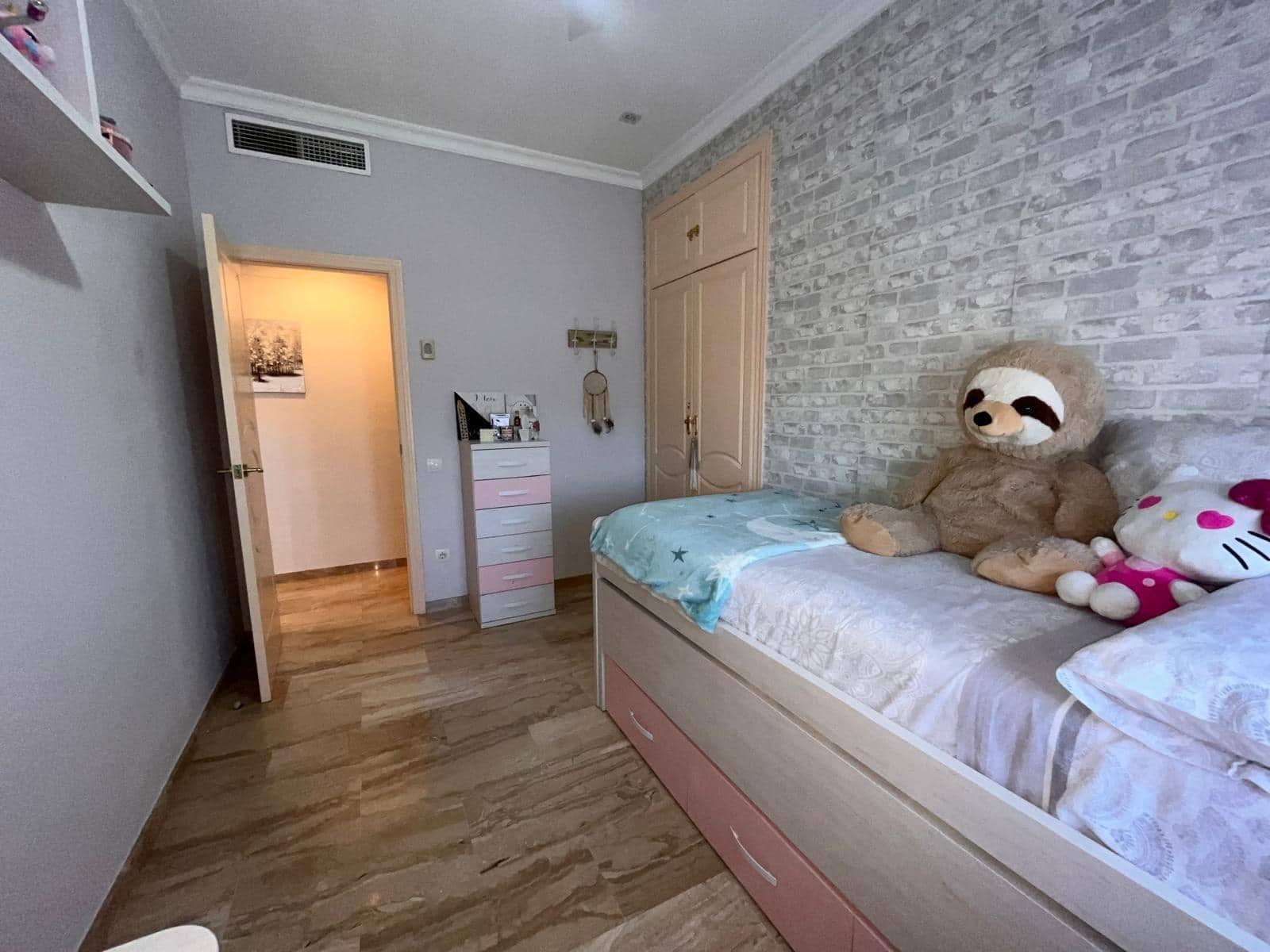 3 bedroom Villa for sale in Almodovar del Rio with garage - € 250,000 (Ref: 9479192)