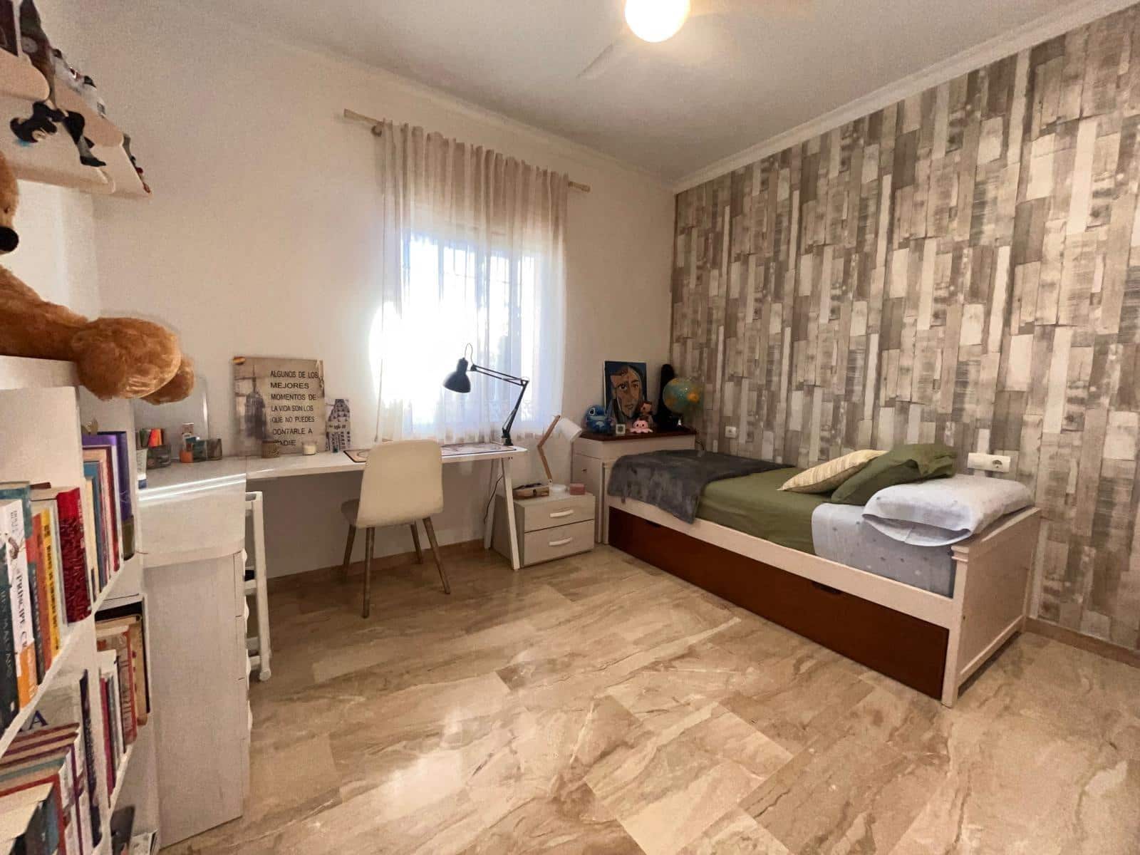 3 bedroom Villa for sale in Almodovar del Rio with garage - € 250,000 (Ref: 9479192)