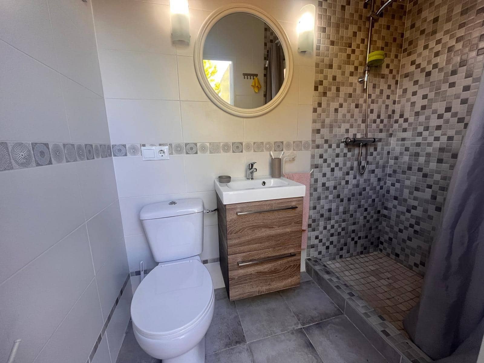 3 bedroom Villa for sale in Almodovar del Rio with garage - € 250,000 (Ref: 9479192)