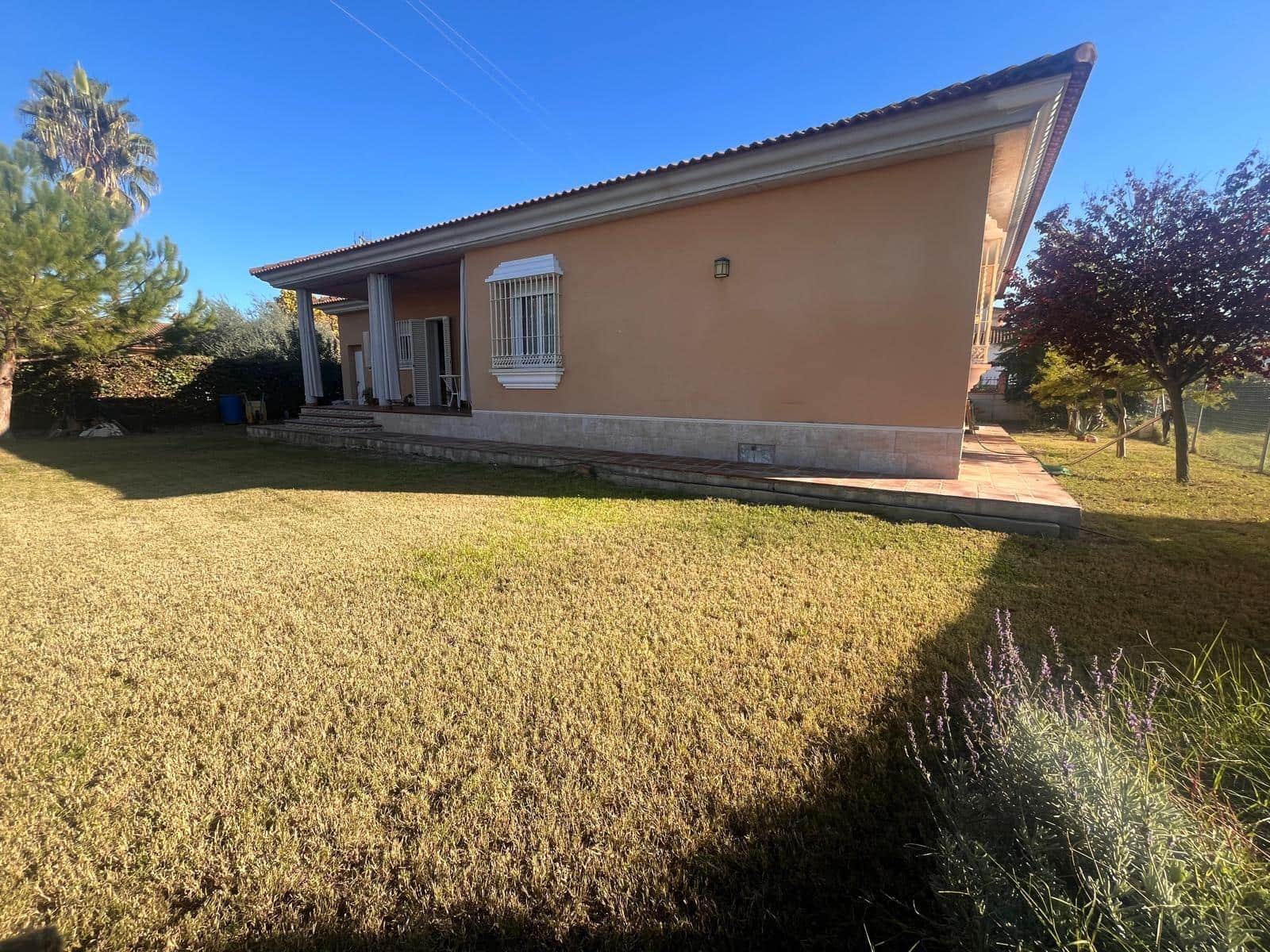 3 bedroom Villa for sale in Almodovar del Rio with garage - € 250,000 (Ref: 9479192)