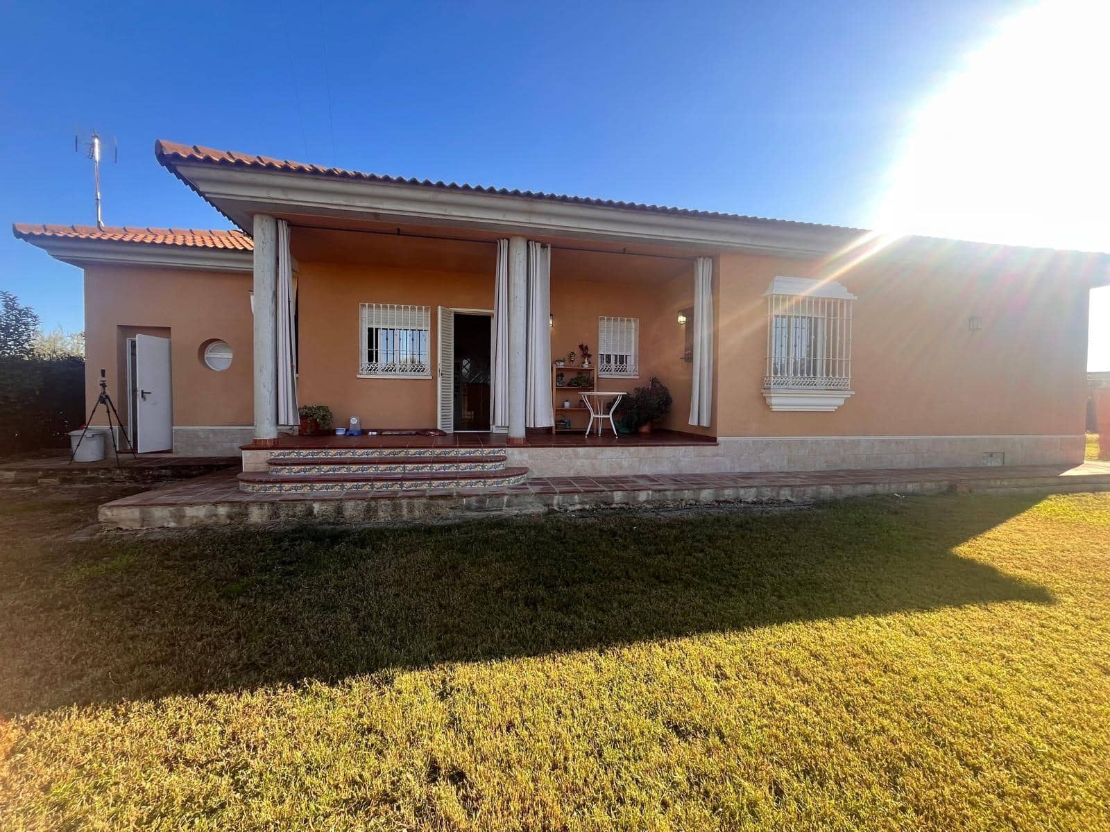 3 bedroom Villa for sale in Almodovar del Rio with garage - € 250,000 (Ref: 9479192)