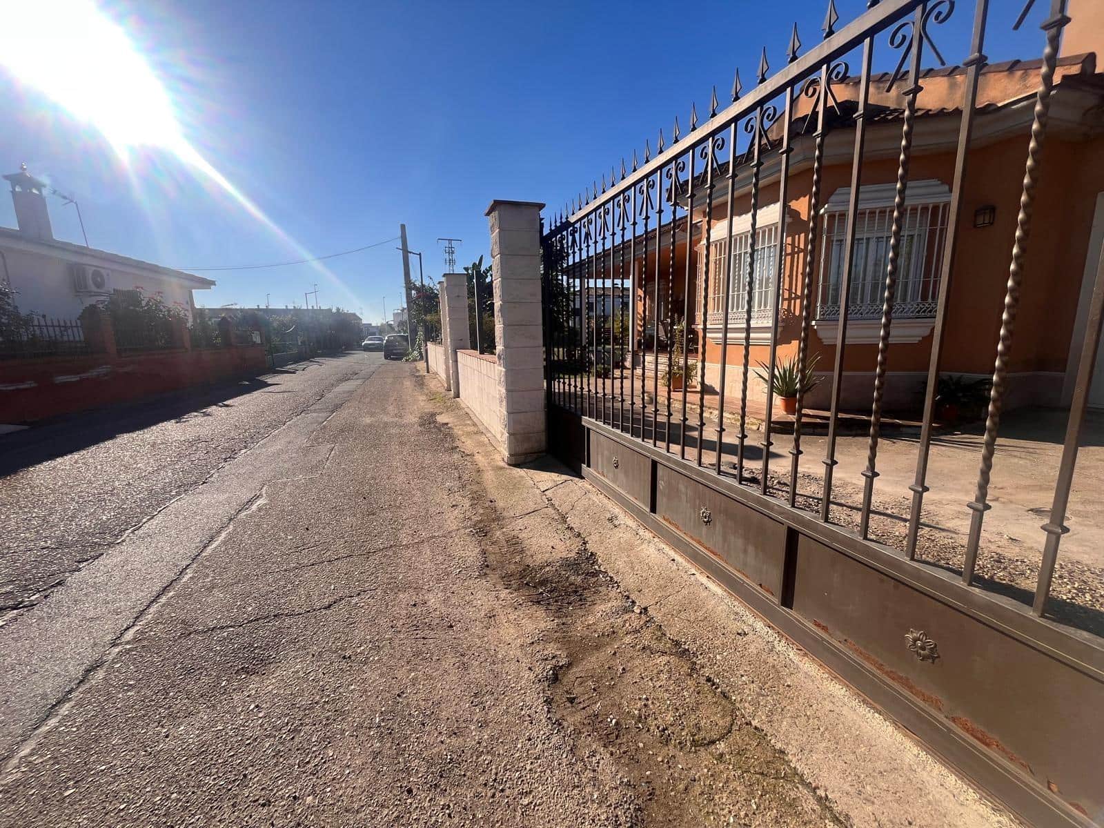 3 bedroom Villa for sale in Almodovar del Rio with garage - € 250,000 (Ref: 9479192)