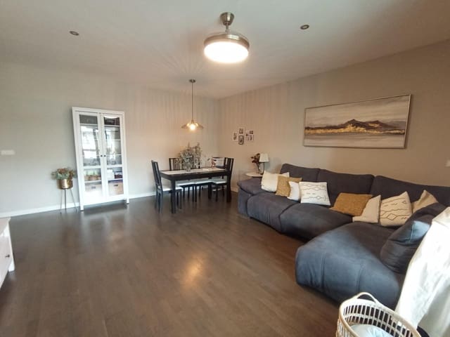 3 makuuhuone Asunto myytävänä paikassa Córdoba kaupunki - 339 000 € (Ref: 9482103)