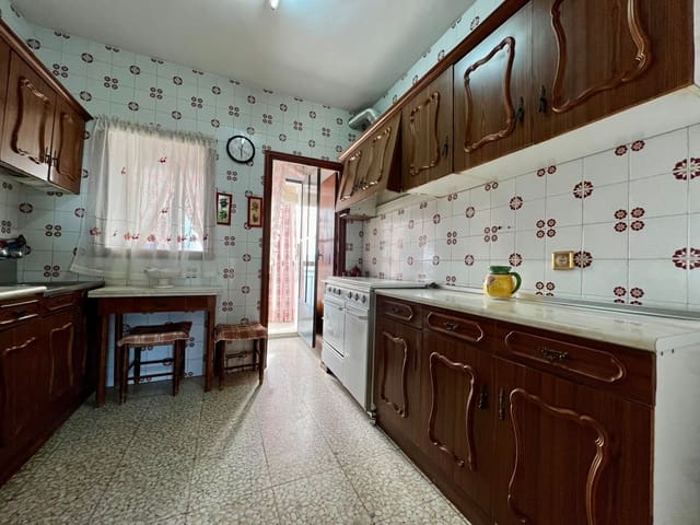 4 soverom Leilighet til salgs i Aguilar de la Frontera - € 58 000 (Ref: 9483546)