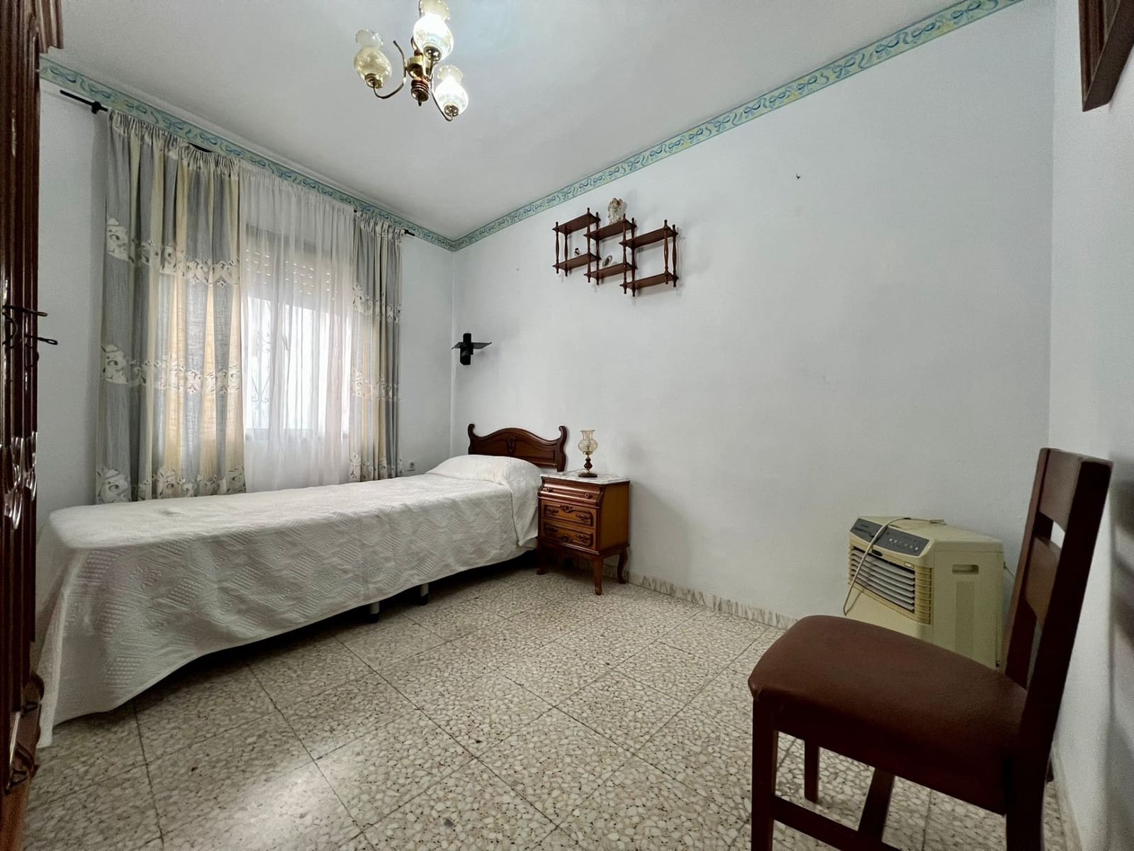 4 soverom Leilighet til salgs i Aguilar de la Frontera med garasje - € 58 000 (Ref: 9483546)