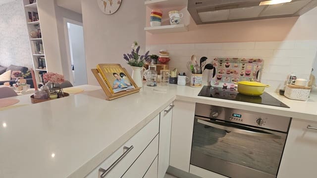 2 soveværelse Lejlighed til salg i Huerta de la Reina, Córdoba by - € 174.900 (Ref: 9483548)