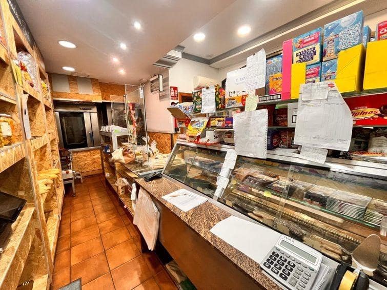 Kommersiell til salgs i Cordoba by - € 49 900 (Ref: 9483549)