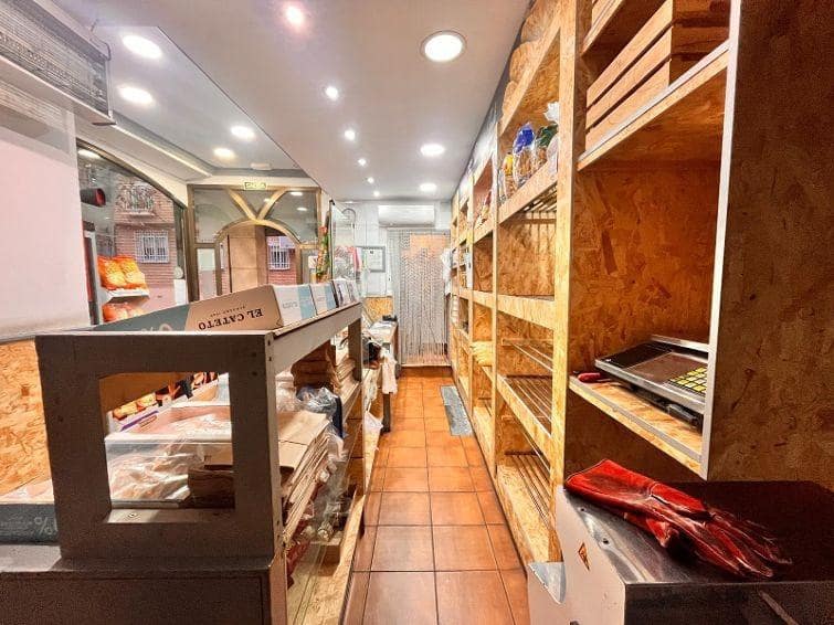 Kommersiell til salgs i Cordoba by - € 49 900 (Ref: 9483549)