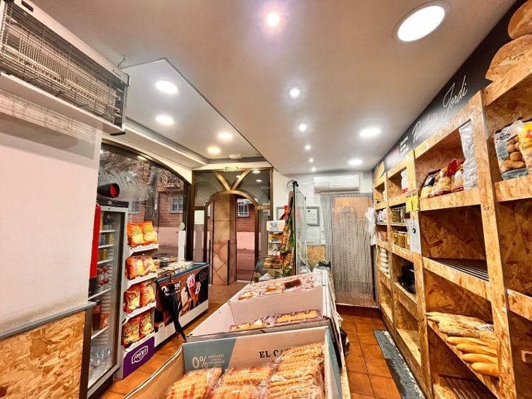 Kommersiell til salgs i Cordoba by - € 49 900 (Ref: 9483549)