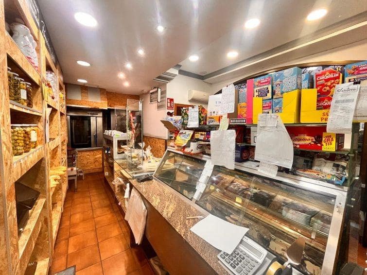 Kommersiell til salgs i Cordoba by - € 49 900 (Ref: 9483549)