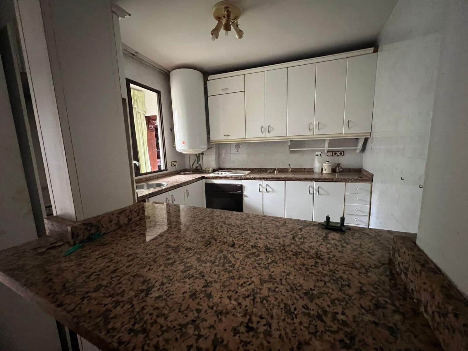 5 slaapkamer Huis te koop in Cordoba stad - € 125.000 (Ref: 9483550)